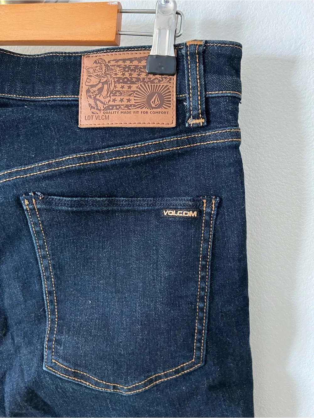 Volcom Men's Dark Blue Vorta Slim Straight Jeans Sz 30
